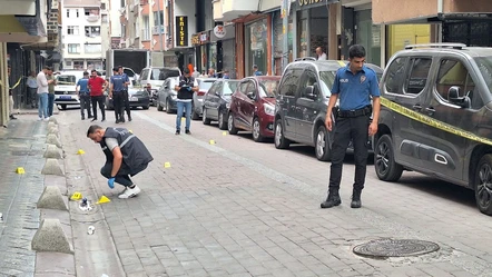İstanbul'da sokak ortası savaş alanına döndü! Can kaybı var - Gündem