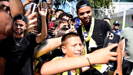 En-Nesyri rekor kırdı! Fenerbahçe tarihinin en pahalı oyuncusu oldu - spor