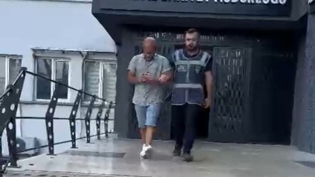 Bursa'da hırsız polisten kaçmak için sevgilisini dolandırdı - gundem