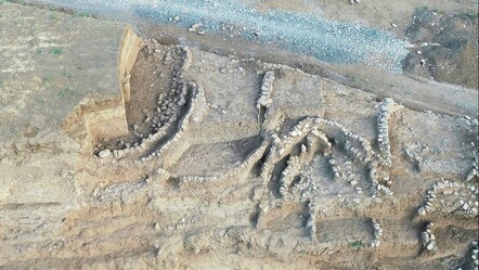 12 bin yıllık mezardaki “kadın şaman” mı? Çemka Höyük’teki̇ keşif dünyanın gündeminde - GÜNCEL