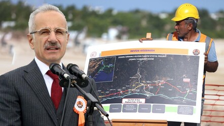 Bakan müjdeyi yerinde verdi! Dev proje ile 2,5 saatlik yol 18 dakikaya inecek - ekonomi