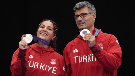 Yusuf Dikeç-Şevval İlayda Tarhan ikilisi Paris'te gümüş madalya kazandı - spor