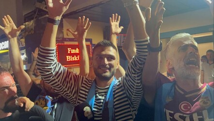 Okay Yokuşlu yıllar sonra yeniden yuvası Trabzonspor'a döndü! Havalimanı'nda coşkulu karşılama - spor