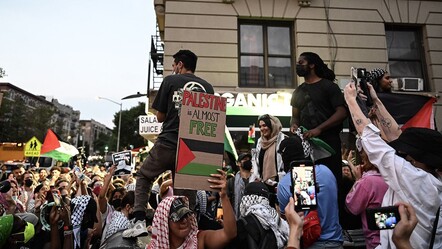 Kamala Harris'in New York etkinliğine Filistin destekçilerinden protesto - Dünya