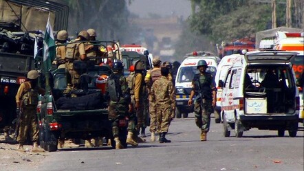 Otele el bombalı saldırı: 1 kişi öldü, 10 kişi yaralandı - Dünya