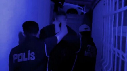 Firariler ÇEMBER'e alındı! 81 ilde 4.491 kişi yakalandı - dunya