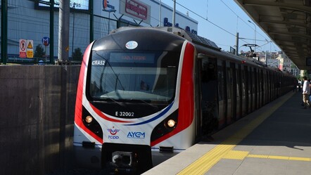 İstanbul Marmaray'da bir kişi raylara atlayarak intihar etti! - yasam