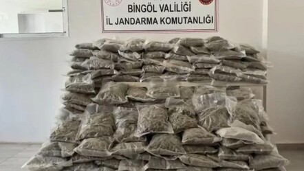 Zehir tacirlerine 'NARKOÇELİK' darbesi! 1,5 ton uyuşturucu ele geçirildi, 63 gözaltı var - gundem