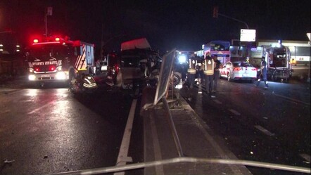 Ümraniye'de can pazarı! Hızla giden araç dehşet saçtı, çok sayıda yaralı var - gundem