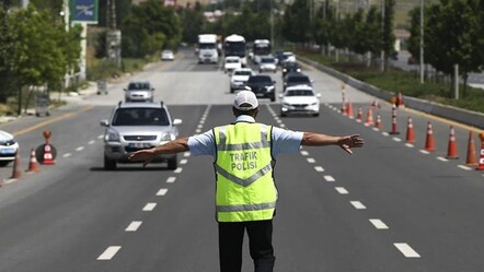 Yola çıkacaklar dikkat! İstanbul'da bazı yollar trafiğe kapatıldı, işte alternatif güzergahlar - gundem