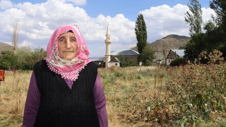 Köy ondan soruluyor! 72 yaşındaki Fikriye Nine, köye muhtar oldu - gundem