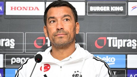 Van Bronckhorst’tan “Avrupa’da final” sorusuna cevap: Önce lig aşaması! - spor