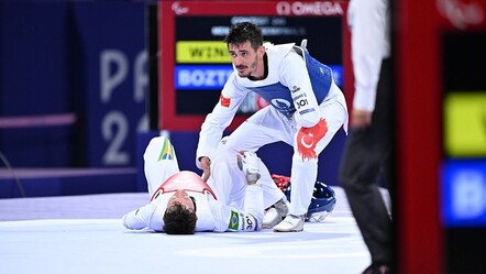 Paris'te ilk altın madalya geldi! Milli tekvandocu Mahmut Bozteke'den tarihi başarı - spor