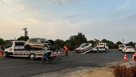 İzmir'de feci kaza! Ölü ve yaralılar var - gundem