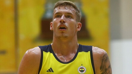 Fenerbahçe'nin yeni transferi özel nedenlerden dolayı takımdan ayrıldı - spor