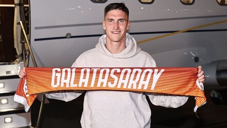 Galatasaray'ın yeni transferi Roland Sallai, İstanbul'da! Macaristanlı oyuncunun sözleşme detayları belli oldu - spor