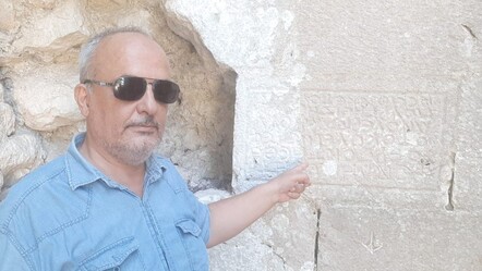 Osmaniye'de gizemli alfabe! Kale duvarındaki kitabenin sırrını çözecek bilim insanı aranıyor - kultur-sanat