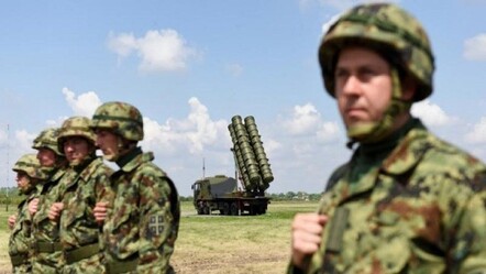 Vucic imzayı attı! Sırbistan'da askerlik zorunlu oldu - dunya