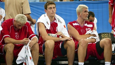 Galatasaray ve Fenerbahçe'de oynayan eski milli basketbolcu Asım Pars, evinde ölü bulundu - haberler