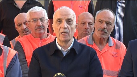 TÜRK-İŞ Başkanı Atalay'dan asgari ücret çıkışı: