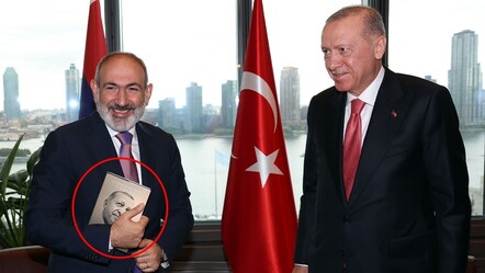 Erdoğan'dan Paşinyan'a manidar hediye! Kameralara poz verdi - gundem