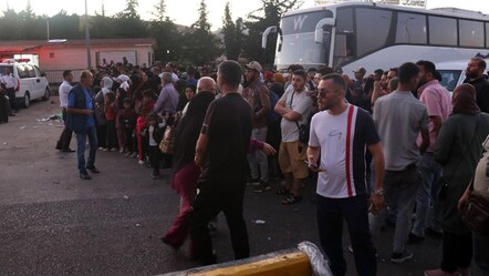 Tarih tersine döndü! Lübnan'dan Suriye'ye göç başladı, sınıra akın ettiler - dunya