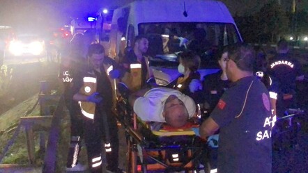 Tırla servis minibüsleri çarpıştı! Feci kazada ortalık kan gölüne döndü - spor