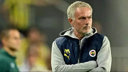 Mourinho'dan neşter vurmaya devam! Fenerbahçe'nin futbolundan Mou da memnun değil - Spor