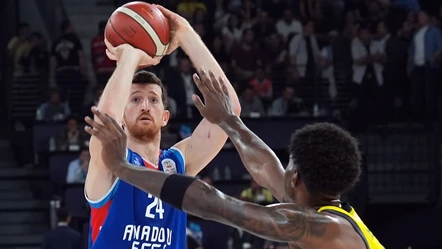 Şampiyon Efes! Fenerbahçe Beko'yu devirdiler - Spor