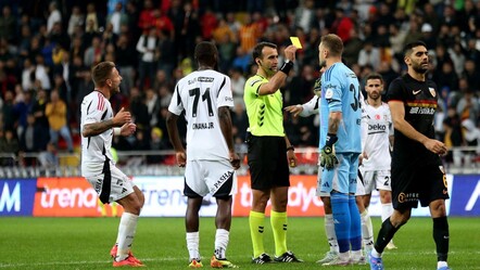 Beşiktaş'tan penaltı tepkisi! Mert Günok maç sonunda açıklamalarda bulundu - spor