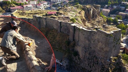 Bitlis Kalesi kazıları 20'nci yılında! 500 yıllık su künkleri bulundu - kultur-sanat