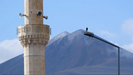 Erzurum'a kar yağdı, termometreler eksilere düştü - Yaşam