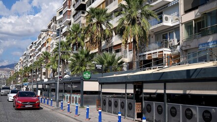 Kordon esnafın boynuna dolandı! Kokulu körfez yüzünden işler yüzde 40 düştü  - gundem