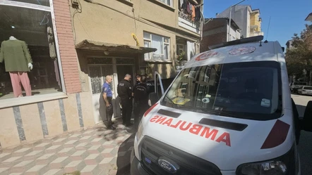 Balkona çamaşır asmaya çıktı, ceset görüp polisi aradı - Yaşam