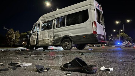 Gaziantep'te can pazarı! Tır işçi servisine çarptı, çok sayıda yaralı var - gundem