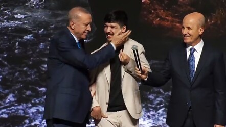 Yüzde 90 bedensel engelli gençten Erdoğan'a çok anlamlı hediye - gundem