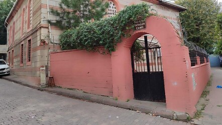 Fatih'teki bir cenaze töreninde akıllara durgunluk veren olay! Namaz beklenirken, tabuttan ses geldi - gundem