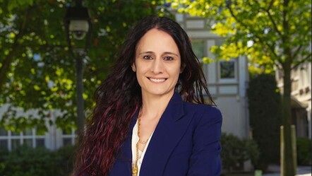 Türkiye'nin en zengin üçüncü kişisi İpek Kıraç Biyoloji bölümünden mezun oldu - haberler