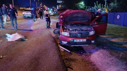 İki araç çarpıştı, ortalık kan gölüne döndü! 3 kişi öldü, bir bebek ağır yaralı - gundem