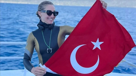 Şahika Ercümen, Serbest Dalış Dünya Şampiyonası'nda ikinci kez Türkiye rekoru kırdı - Spor