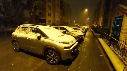 Erzurum şehir merkezine mevsimin ilk karı yağdı - haberler