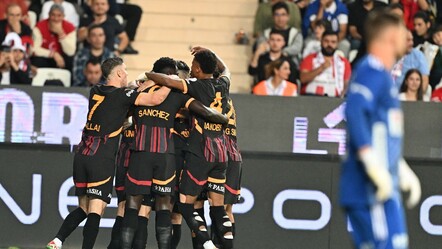 Galatasaray, Antalyaspor'u 3-0 Geçti! - spor