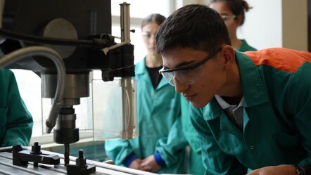 Bu okuldan mezun olan işsiz kalmıyor! Önümüzdeki sene Türkiye'ye açılacak - egitim