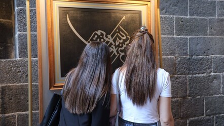 Kültür Yolu Festivali Diyarbakır Ulu Cami'de! 'Besmele-i Şerif' sergisi gençlerin ilgisini çekti - dunya