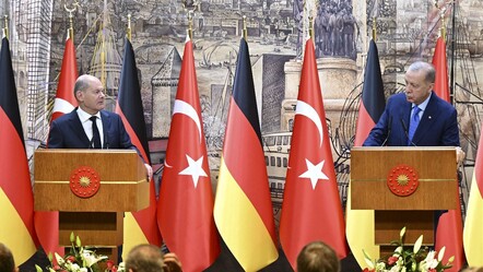 Erdoğan ‘İsrail’i savunan' Scholz'un yüzüne baka baka söyledi: F-35'lerle iyi vurdunuz mu diyelim? - dunya