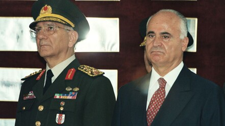 Eski Milli Savunma Bakanı ve 23. Dönem MHP Kayseri Milletvekili Çakmakoğlu hayatını kaybetti - gundem