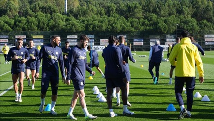 Fenerbahçe, Manchester United maçına siyah bantla çıkacak - haberler