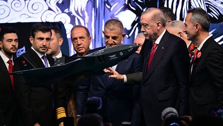 Cumhurbaşkanı Erdoğan, SAHA EXPO fuarında stantları ziyaret etti - politika