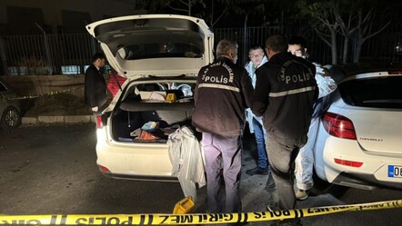 Eski koca vahşeti! Boşandığı eşi Mine Özcan’ı yağmuruna tutarak katletti - gundem