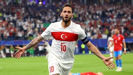 Hakan Çalhanoğlu Ballon d'Or ödülü sıralamasında 20. oldu - spor
